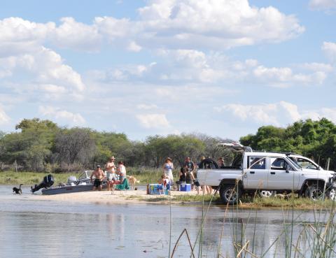 De kommer från Sydafrika enligt nummerplåtarna