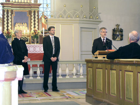 Frn vnster: Eva stlund - kh, Magnus Kjellsson - organist, Lennart Olofsgrd - lems Orgelverkstad