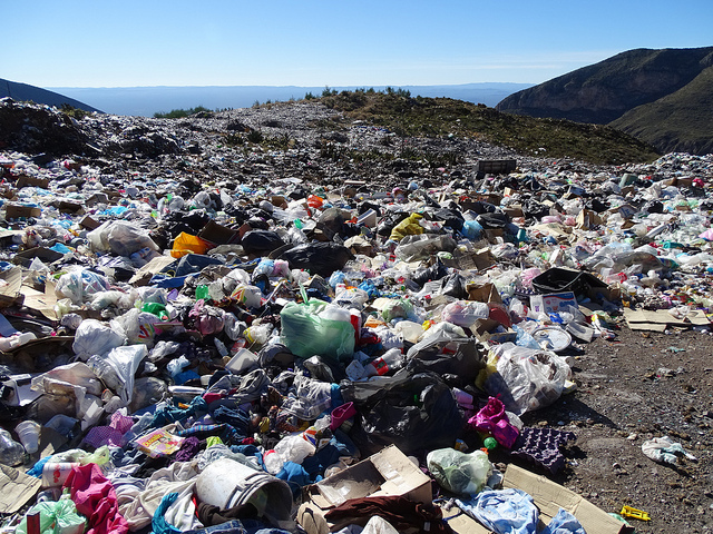 <span>Garbage Dump outside Real de Catorce - San Luis Potosi - Mexico, cc by-sa </span>