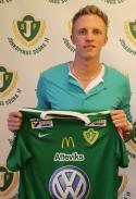 KRAFTFAKTA<br /><br />Född: 1989<br />Längd: 185cm<br />Position: Mittfältare<br />Nummer: 8<br />Smeknamn: Kraft-Karlsson, lill-Kjell, Joggi<br />Moderklubb: Orrefors IF<br />Hemort: Orrefors<br /><br />Seriematcher för Södra: 0<br />Seriemål: 0<br />Kvalmatcher för Södra: 0 <br />Kvalmål: 0
