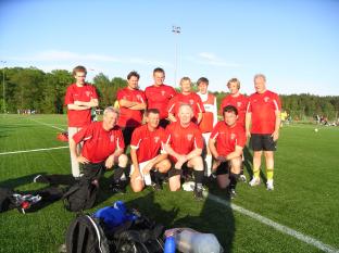 Fr v övre: Viktor Lilja,Håkan Andersson,Martin Erlandsson,Håkan Hallmer, Mikael Lindewald, Max Rosendal, Peter &Aring;kesson,Nedre. Per Fryxell,Svante Gustafsson, Anders Bergenfeldt, Tomas Eriksson.Saknas på bilden för Wolfgang Friedh som befann sig på akuten just när bilden togs. Det var en rejäl stukning och tack och lov inget benbrott på fingret.