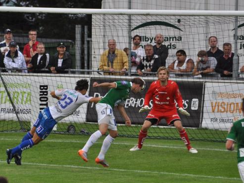 Eteus het som vanligt, här nära att göra 2-0