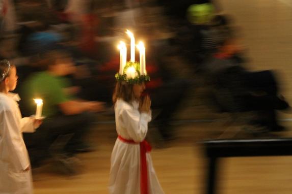 Ingen Lucia föll eller gick vilse i den stora, mörka idrottshallen.