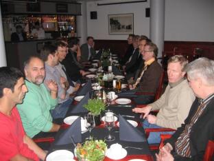 Frn vnster Saied, The Gunnar, dagens festfreml Hkan, Svante. Peter Lk,Stefan Lk.
Fr. hger Per F, Hkan H,Bjarne-Sandvikens stolthet,ke E,Tomas K,Peter . Svalle.
