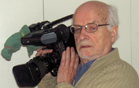 Nr Bertil Jrnestrm blev pensionerad skaffade han en proffsig kamera fr 90000 och brjade intervjua ldre mnniskor i olika yrkesgrupper i Nordingr