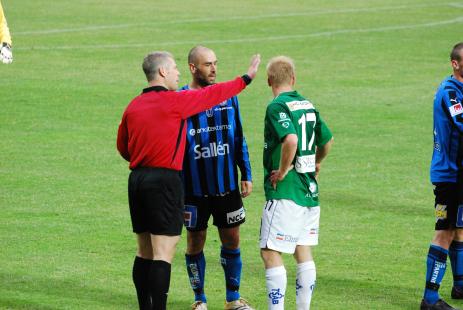 Domare Mattsson, Pierre Gallo (IKS) och Johan Karlefjrd