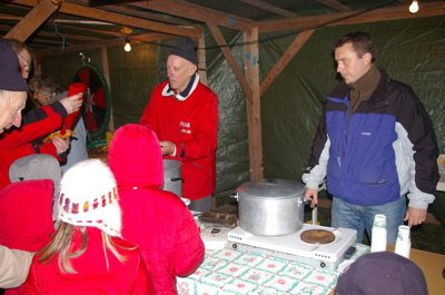 Vrings GoIF slde korv, glgg och sktte chokladhjulet.