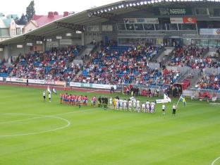 Du gamla du fria.........  r det landskamp ??????