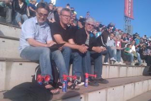 Sen fick tutorna vila tills 10:e och 14 racet, men det hjälpte inte Hammarby vann med 48 mot 42.