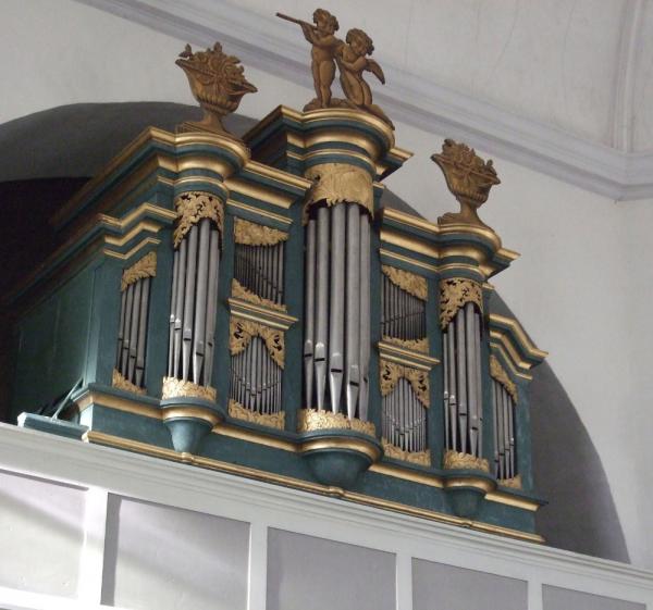 Järlåsa 2011 - helhetsbild av den restaurerade orgeln
