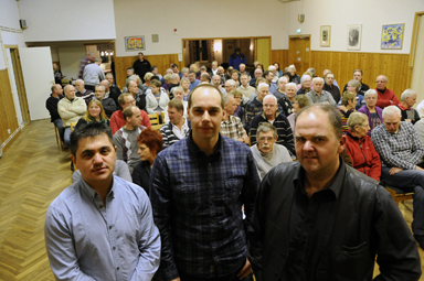 När Ilian Iliev, Ted Jankovic och Stefan Hederdal kallade till första mötet för Operation Rädda Töllsjö fylldes Ordenshuset till sista plats.