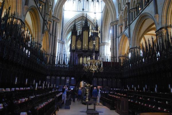 Den resliga Willis-orgeln – sedd från koret - i Lincoln-katedralen