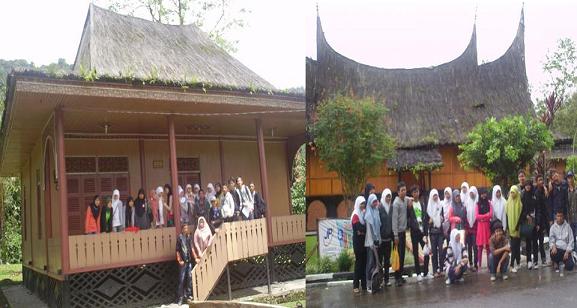 Students and teachers visited Minangkabau village for enriching their knowledge about Minangkabau