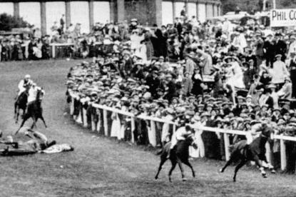 Davison nedtrampad under ett derby 1913